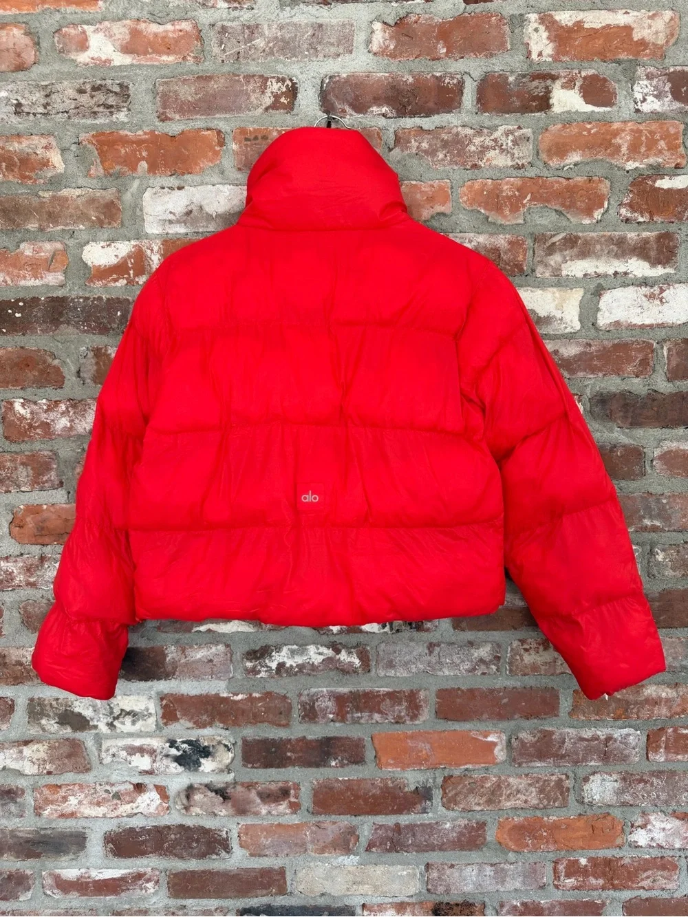 Alo Yoga Gold Rush Puffer Jacket Red Cropped Boxy M